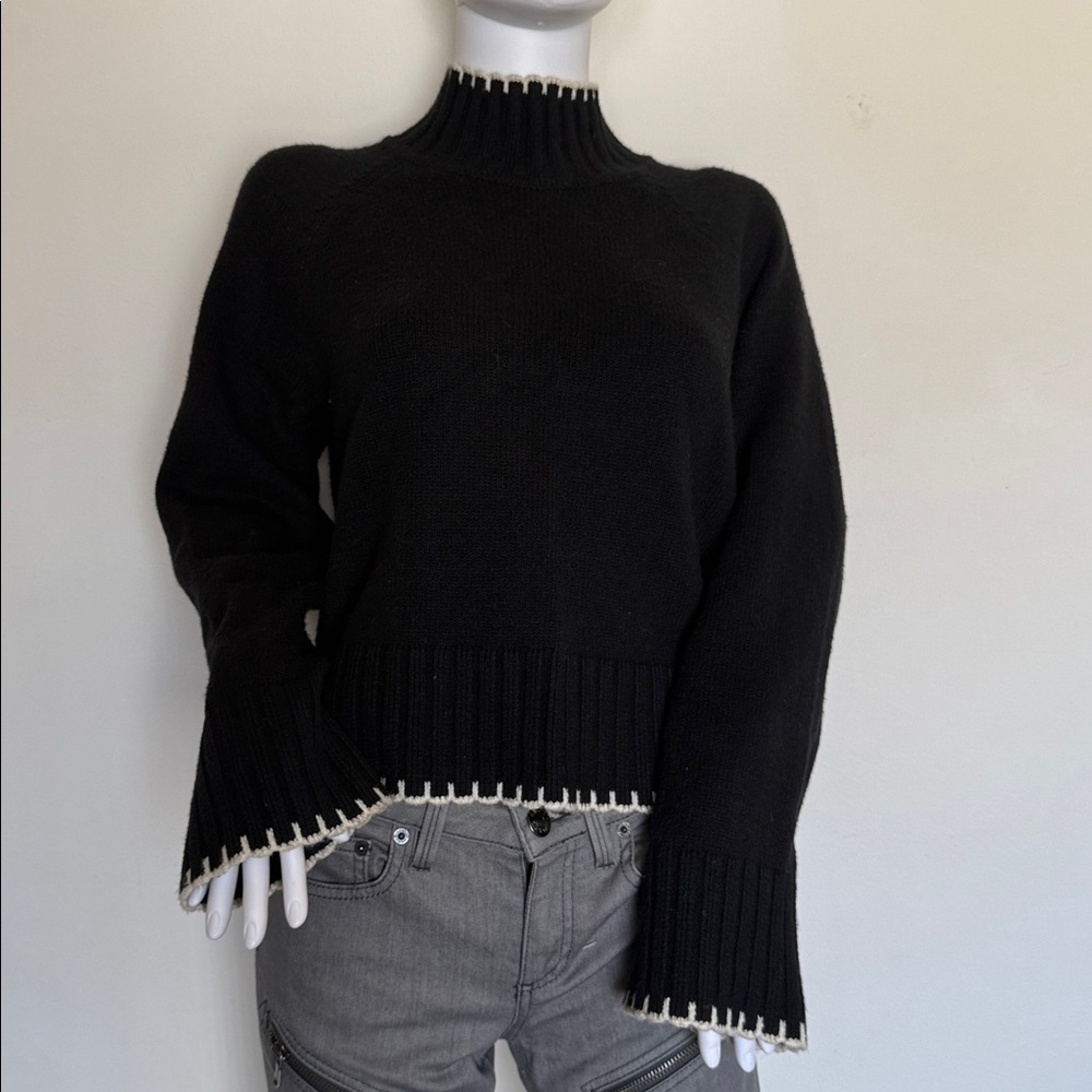 GAP Black Women's Turtleneck Sweater - Picture 1 of 10
